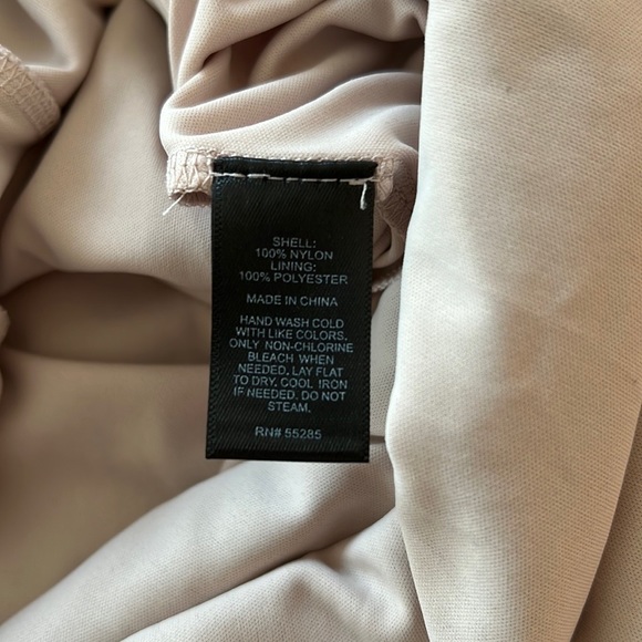 Express lace dress. Black. Size XS. NWOT. - Picture 4 of 5